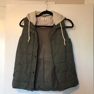 L.O.G.G. Puffer Vest with detachable hood